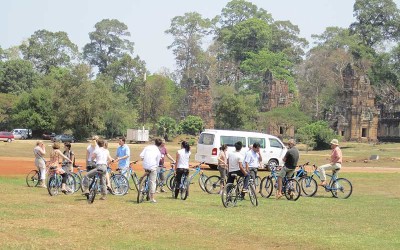 Angkor cycling tour in Siemreap